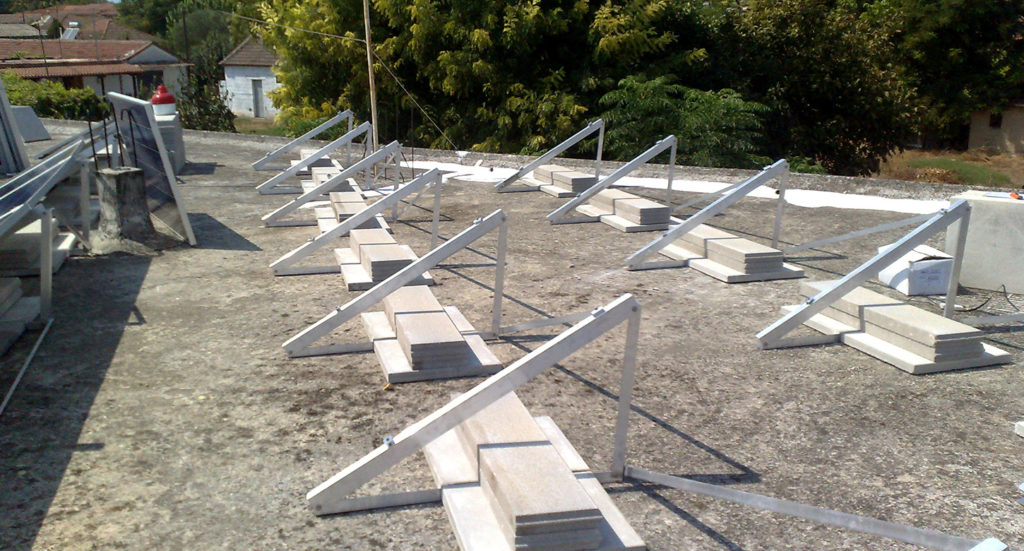 ΦΩΤΟΒΟΛΤΑΪΚΑ ΔΙΑΣΥΝΔΕΔΕΜΕΝΑ